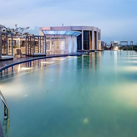 2Br Premium Suites Troika Kota Bharu By Aghome ภายนอก รูปภาพ