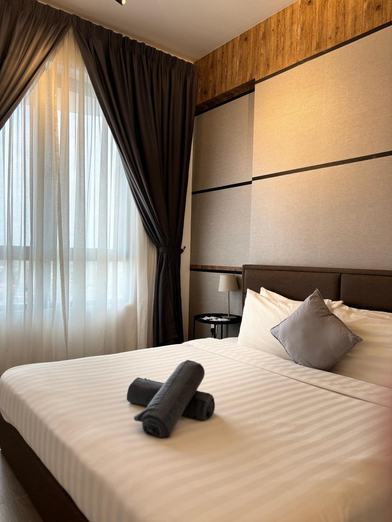 2Br Premium Suites Troika Kota Bharu By Aghome ภายนอก รูปภาพ