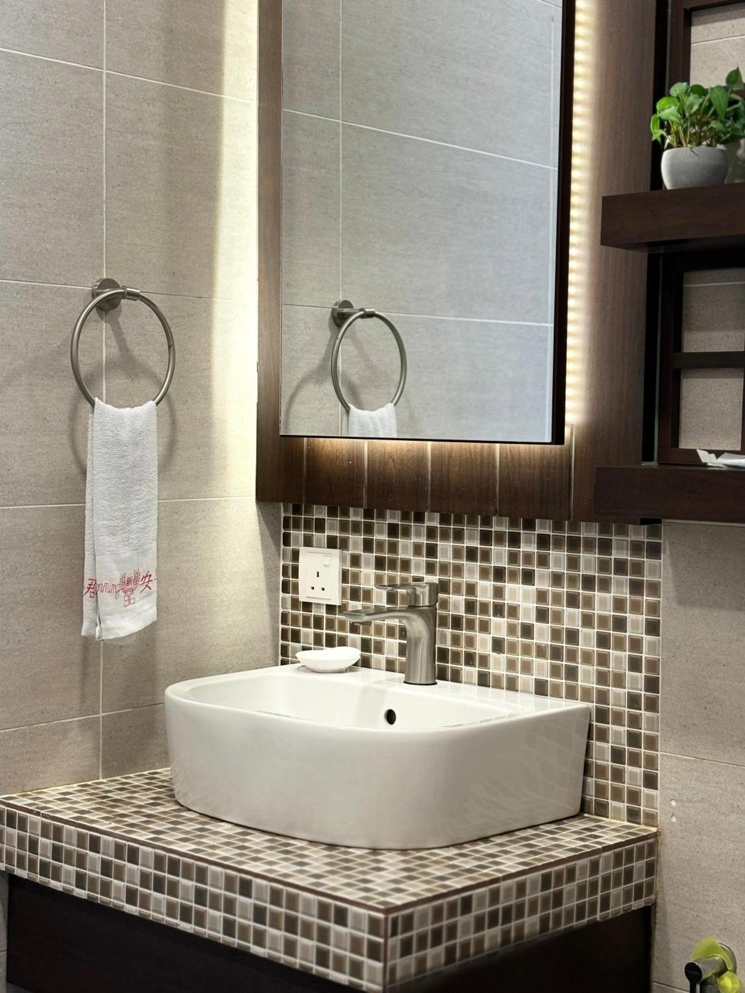 2Br Premium Suites Troika Kota Bharu By Aghome ภายนอก รูปภาพ